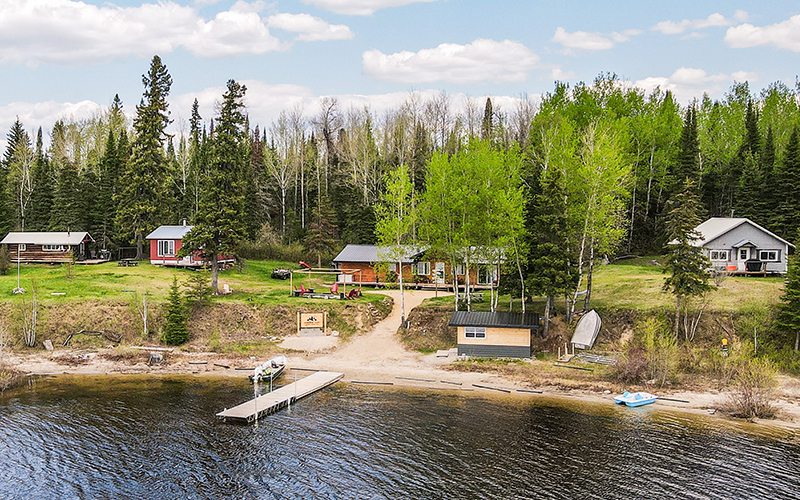 CameronLakeLodges.Main2