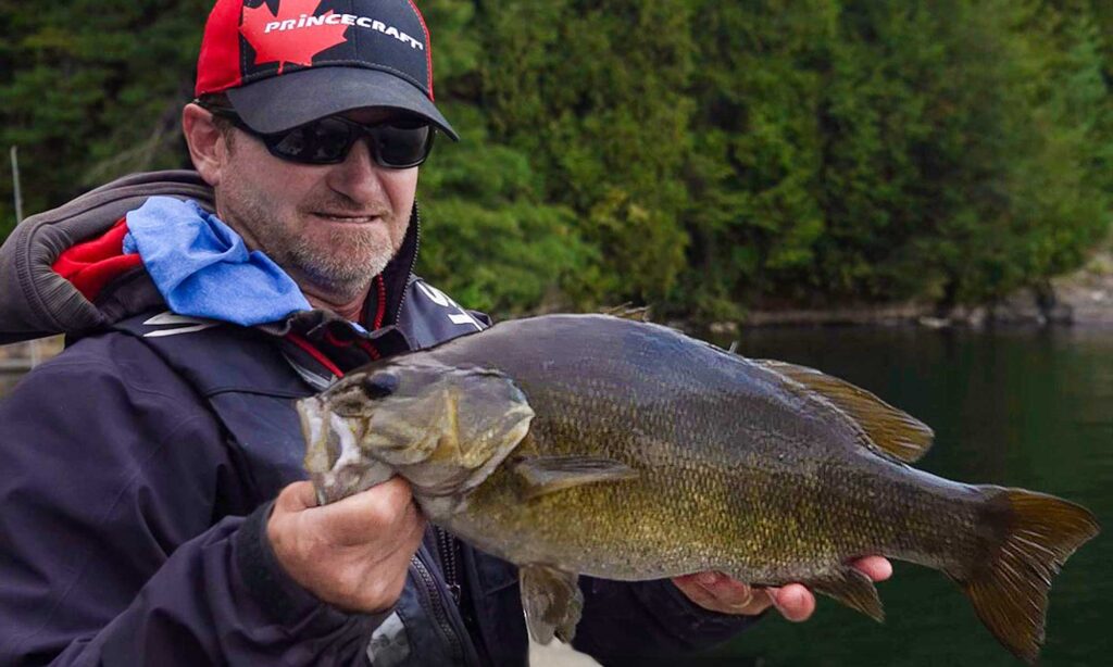 Algoma From The Air: Fly-in Bass Fishing