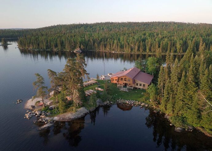 erringtons-wilderness-island-main