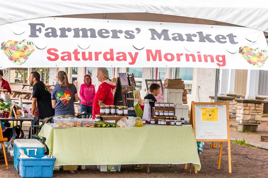 farmers market sign