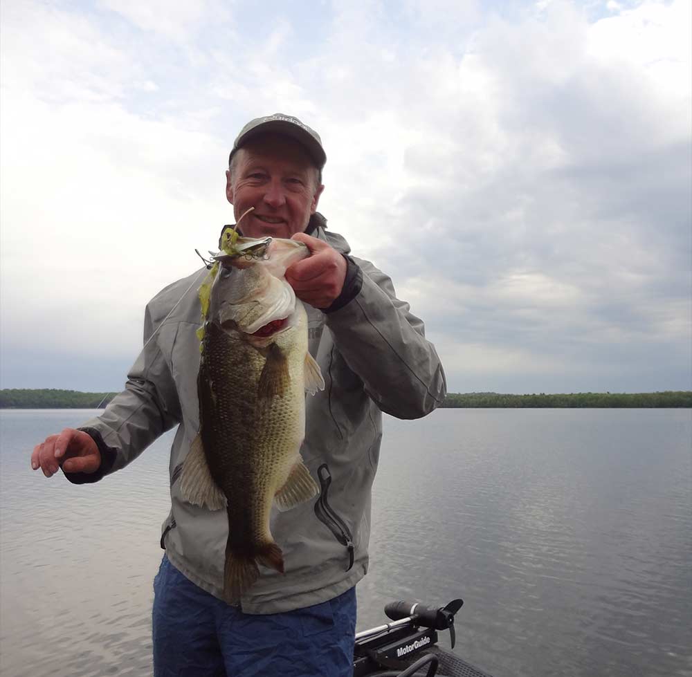 catching smallmouth bass