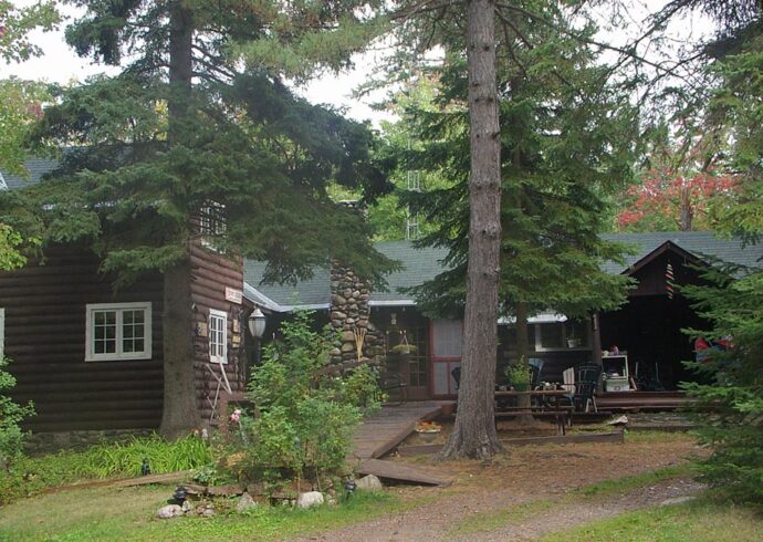 outpost-lodge-main