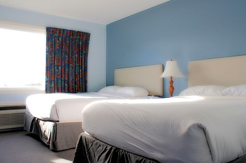 CarolynBeachRoomMain