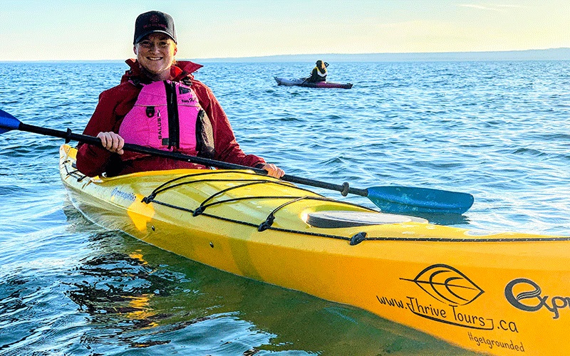 thrive tours kayak
