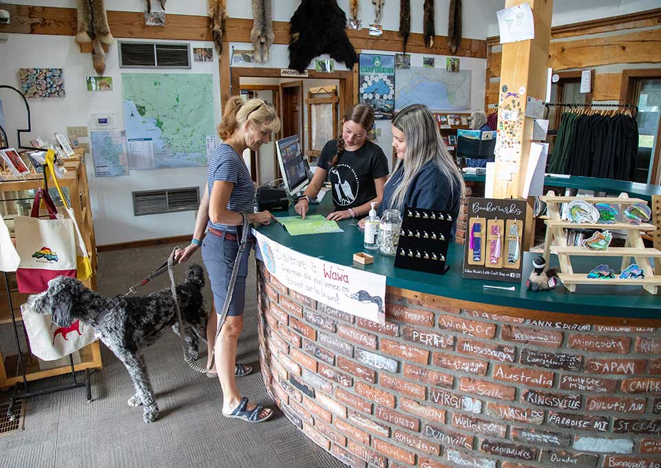 wawa-visitor-information-centre