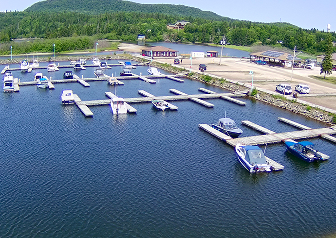 Buck's Marina