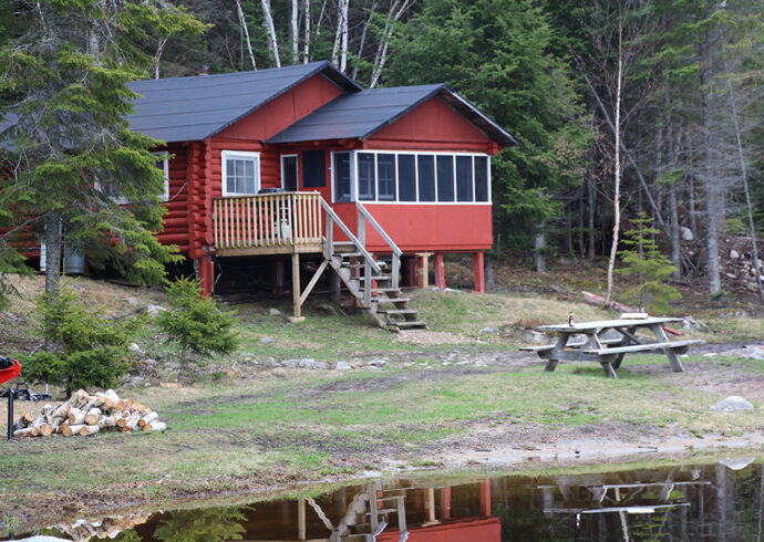 NorthernWalleyeLodgeMainPhoto