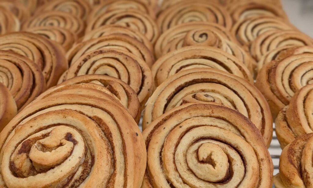 tuomos-cinnamonrolls