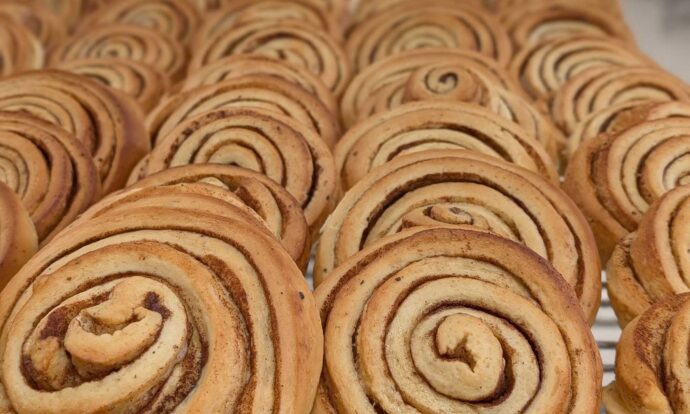 tuomos-cinnamonrolls